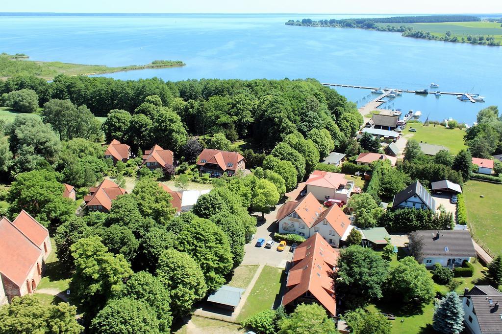 Ferienanlage Mueritz Seeromantik Sietow Dorf エクステリア 写真
